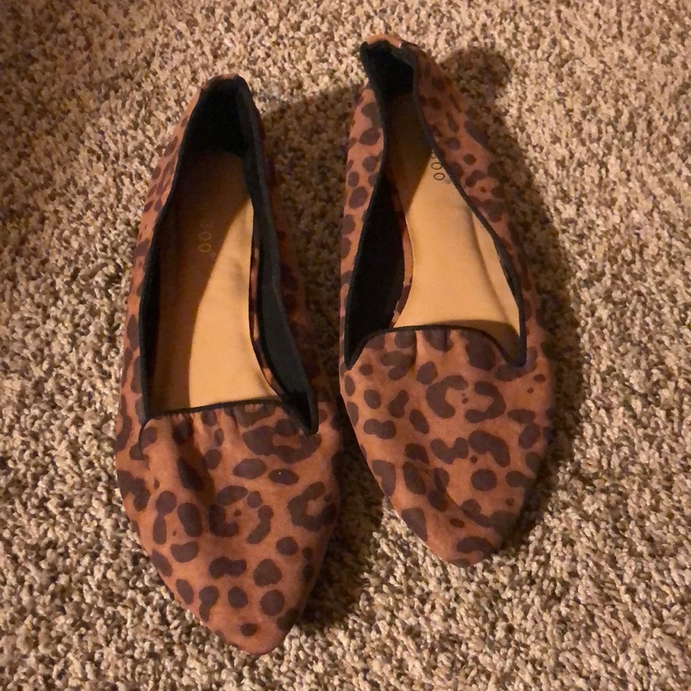 Dress shoes